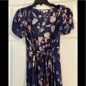 NWOT Billabong Floral Midi wrap dress, NEVER WORN!